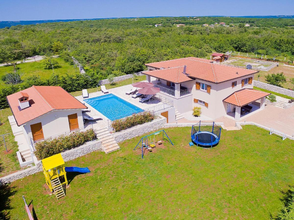 Villa Lucija By Interhome Rasa Exterior photo
