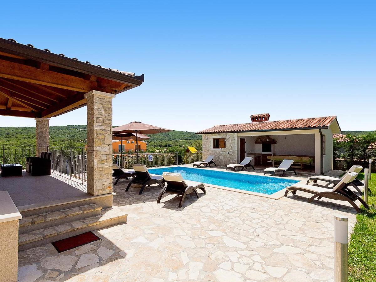 Villa Lucija By Interhome Rasa Exterior photo