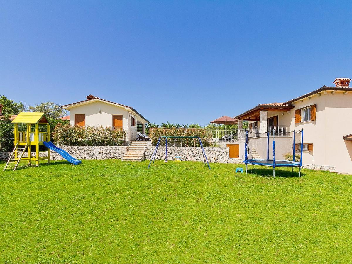 Villa Lucija By Interhome Rasa Exterior photo