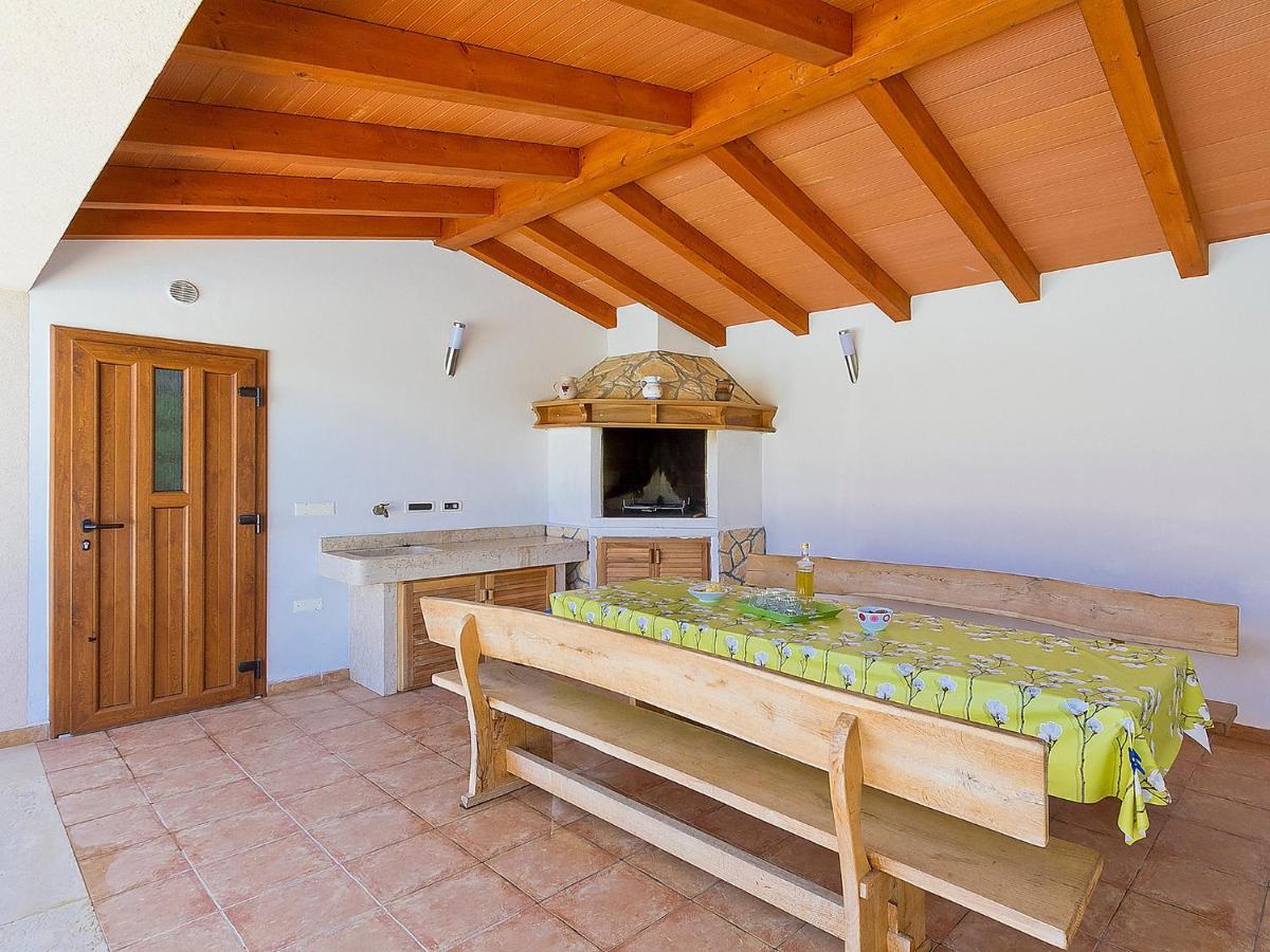 Villa Lucija By Interhome Rasa Exterior photo