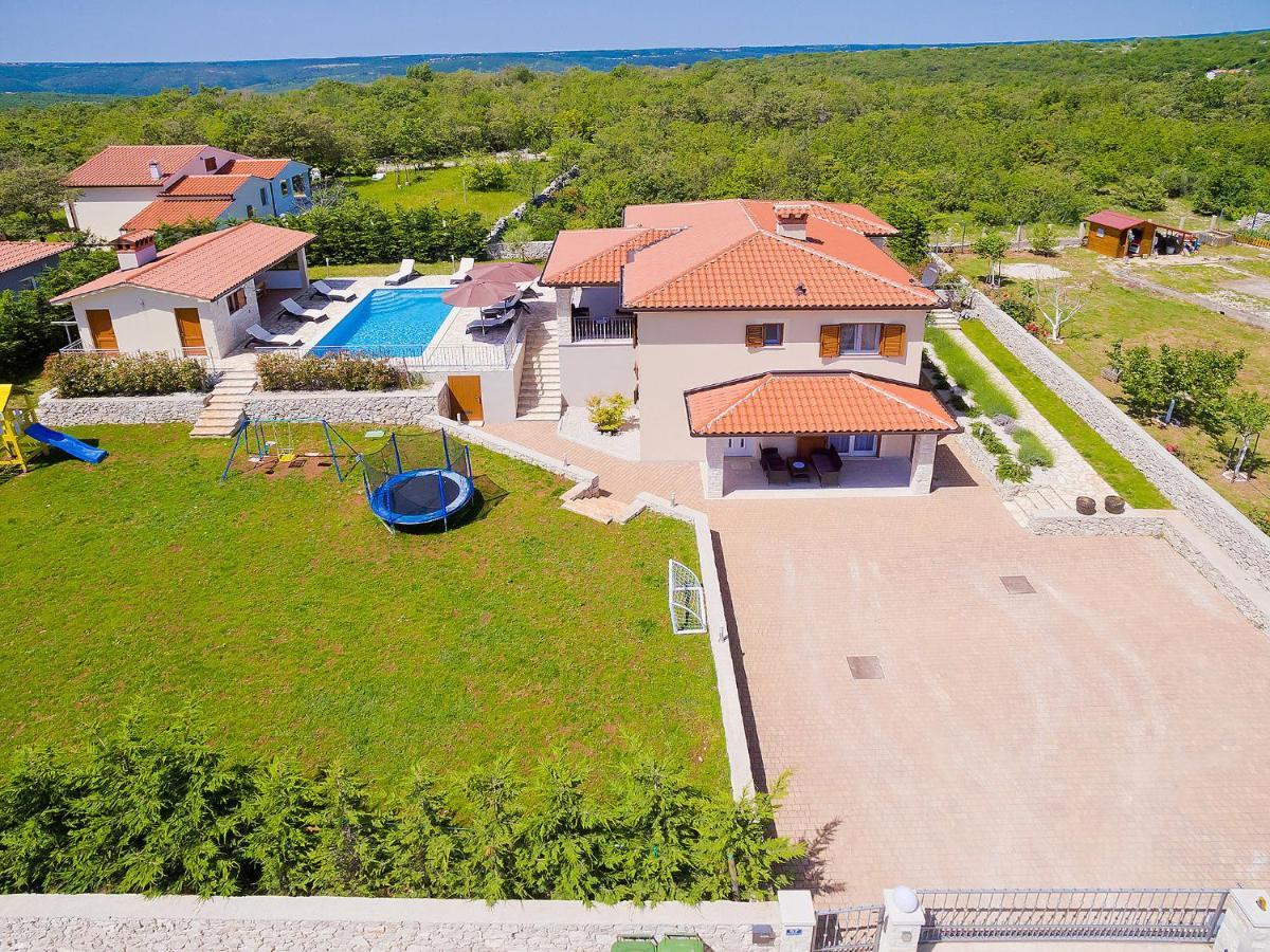Villa Lucija By Interhome Rasa Exterior photo